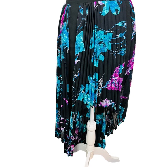 Bebe Black Floral Print High/Low Dress - Picture 4 of 10